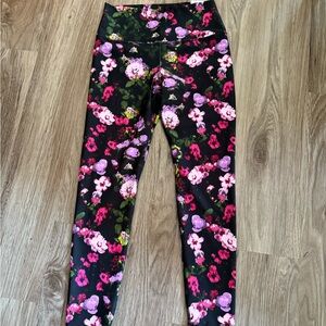 Old Navy Black and Pink Floral Performance Leggings